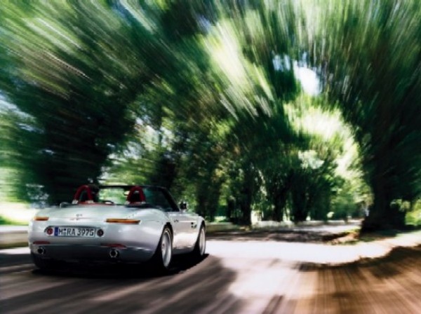 bmw-z803.jpg (69697 bytes)